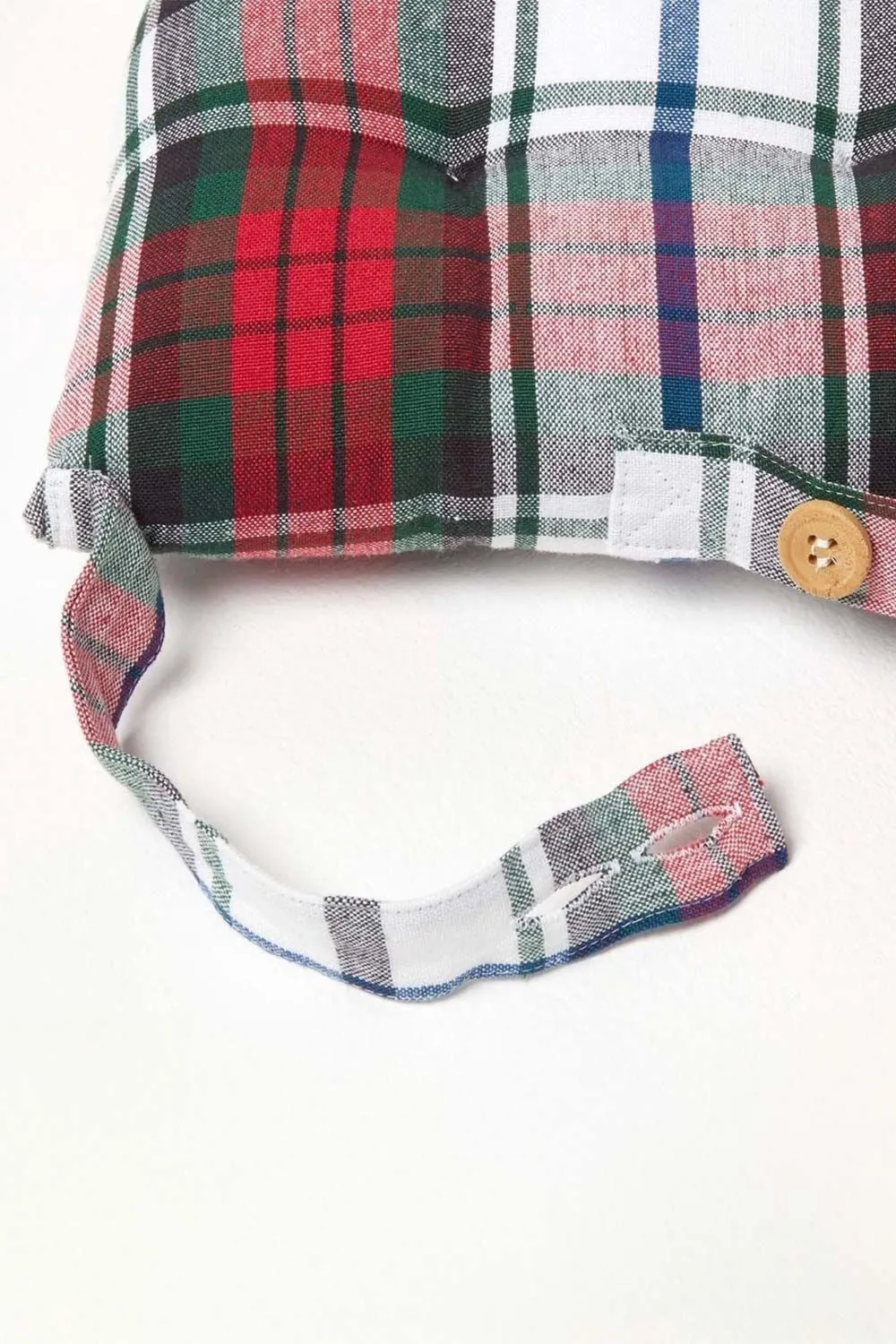 Homescapes 4 Pack Seat Pads Cotton Macduff Tartan Indoor Outdoor Garden Cushion, 40cm in Red 6