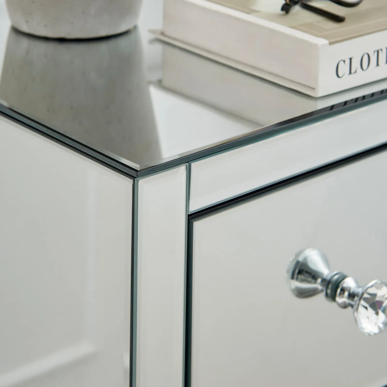 FurnitureboxUK Murano Slim 3 Drawer Mirrored Square bedside Table With Crystaline Shaped Handles in Silver 5