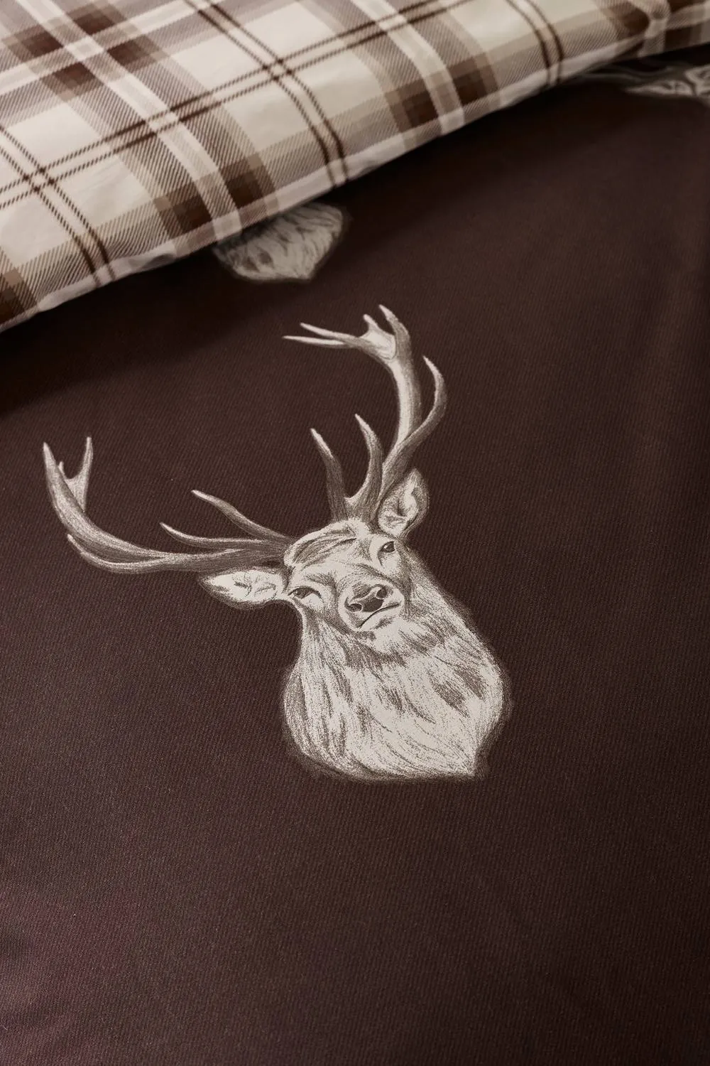 Catherine Lansfield 'Stag Check' Reversible Duvet Cover Set in Chocolate 4