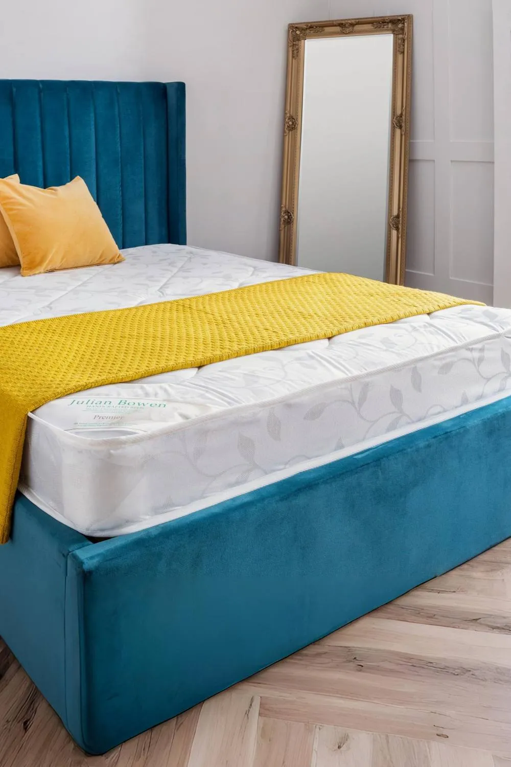 Julian Bowen Premier Spring Mattress in White