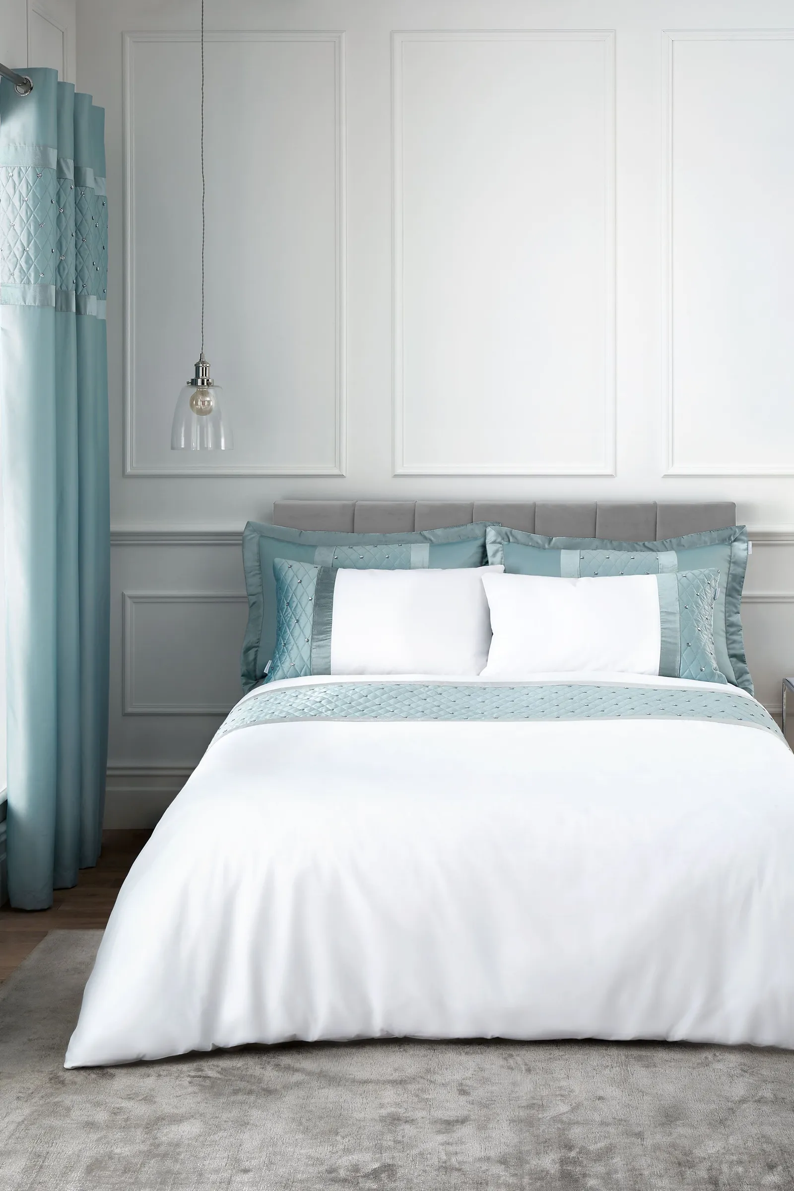 Catherine Lansfield 'Sequin Cluster' Duvet Set in Blue