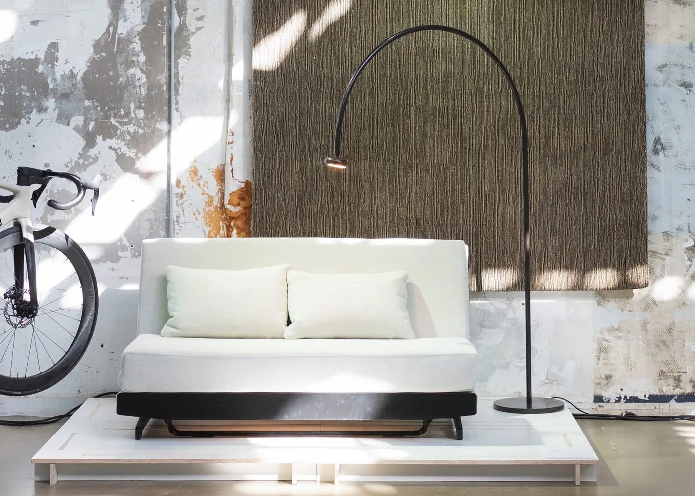 Ligne Roset Niji LED Floor Lamp Grey/Brown Lacquer 3