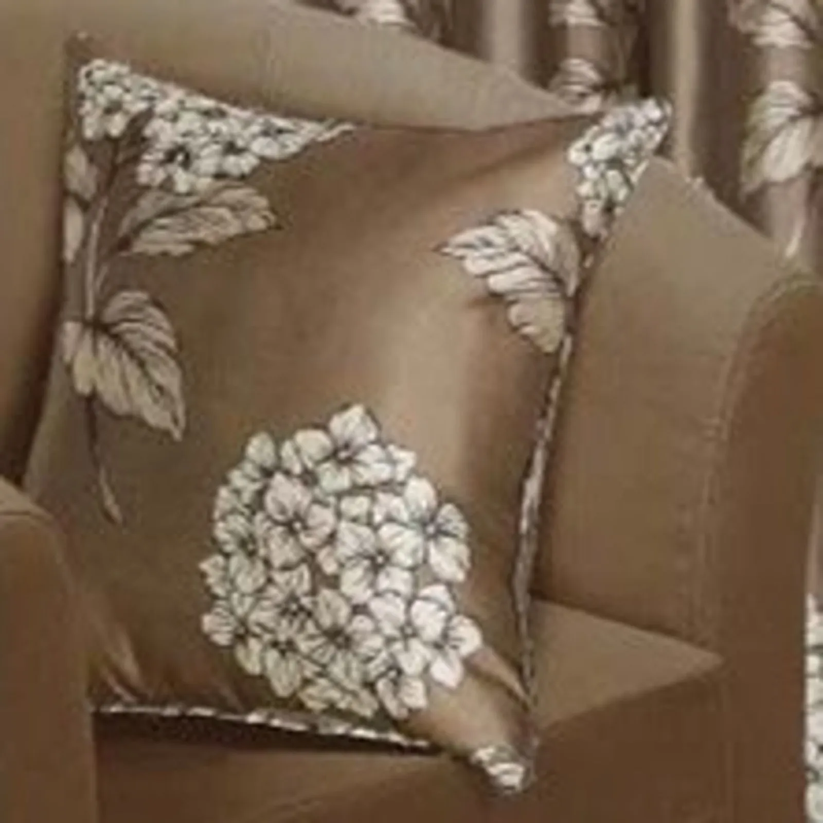 Rapport Home Helena Cushion Cover (45x45) cm) in Natural 2