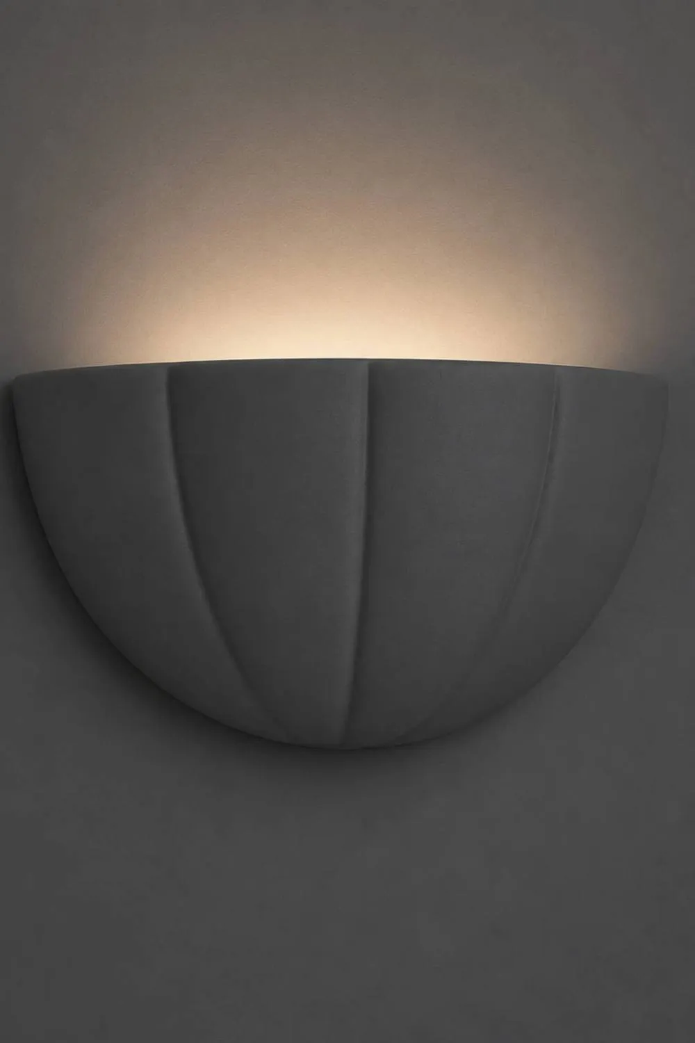 ValueLights Leonardo Scallop Curve Ceramic Flush Wall Sconce Light in Navy 2
