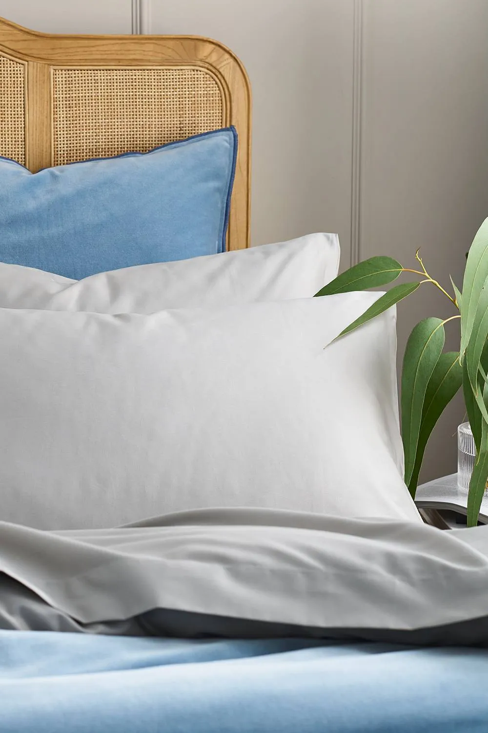 CHRISTY 400TC Luxury Cotton Sateen Plain Dye King Pillowcases Pair in Pale Grey 2