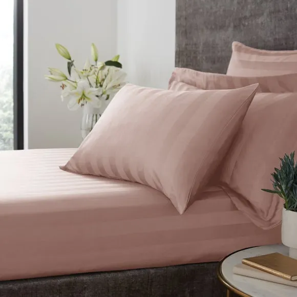 Hotel Stripe 230 Thread Count 100% Cotton Fitted Sheet