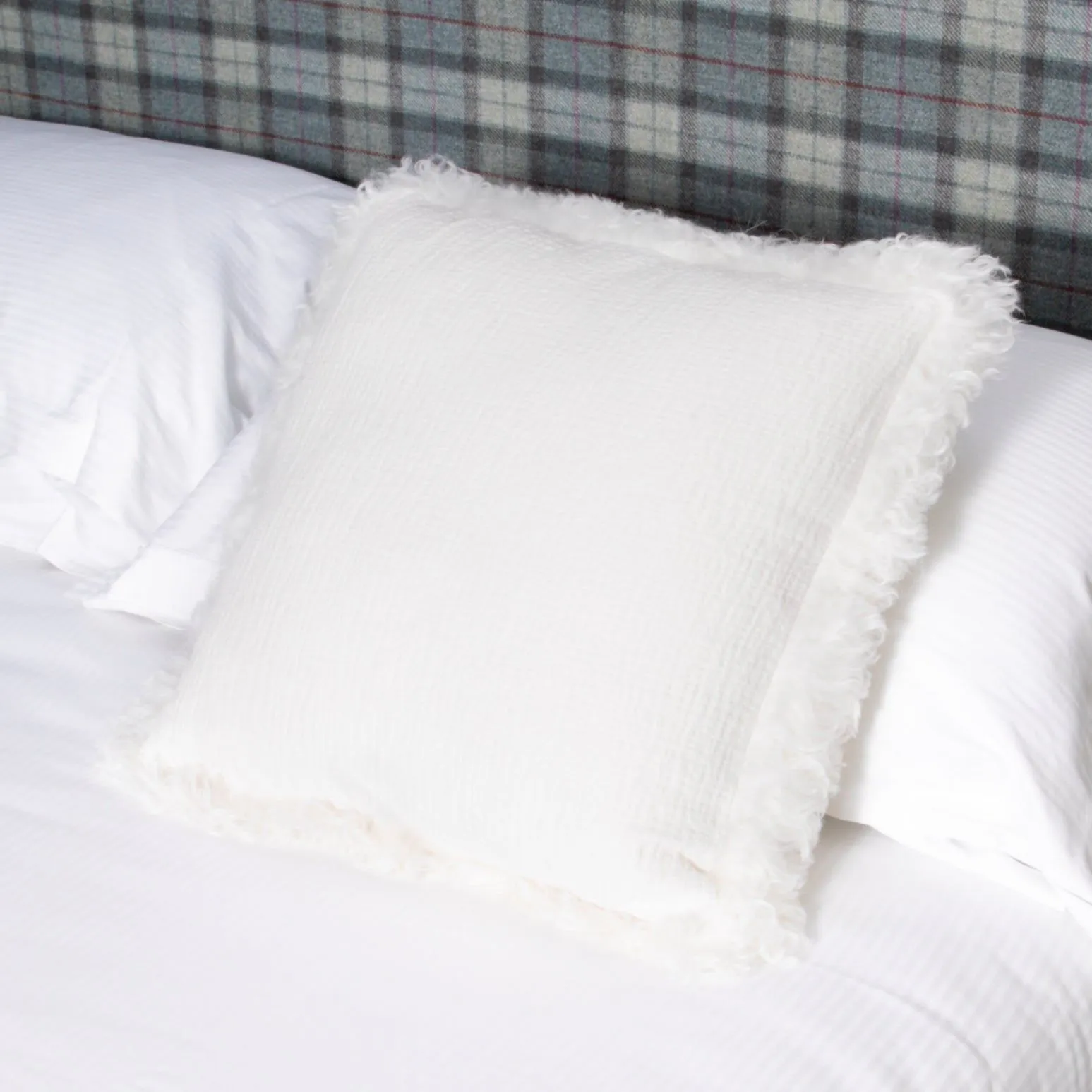Native Natural White Linen Cushion Sheepskin Trim 45x45cm
