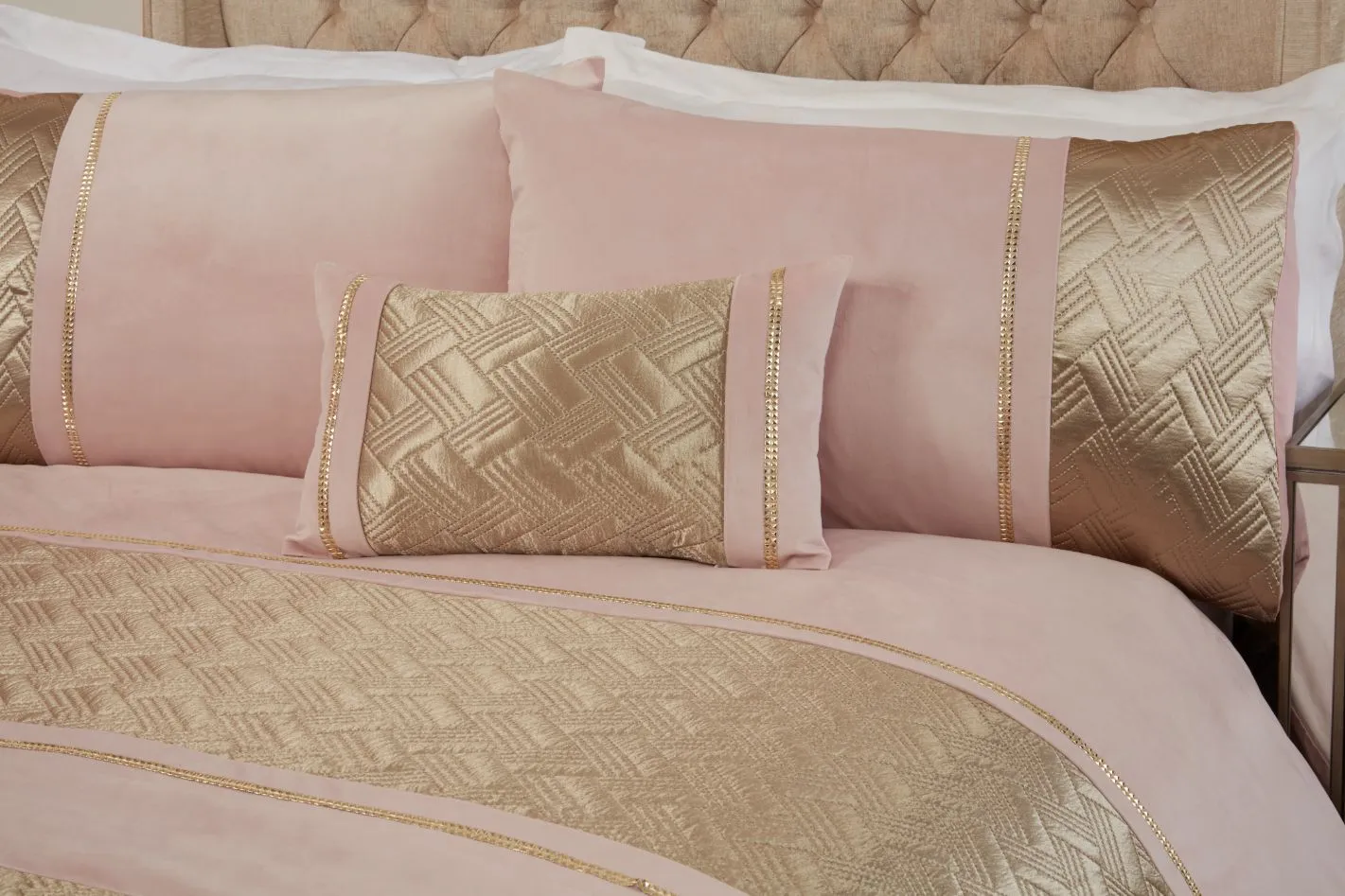 Rapport Home Capri Polycotton Duvet Cover Set With Pillowcase in Dusty Pink 2