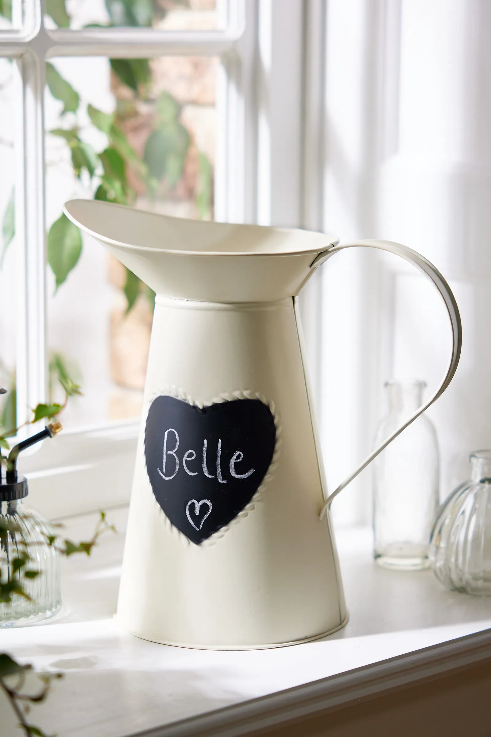 Dibor Luxury Extra Large Vintage Cream Heart Jug Flower Vase in White 4