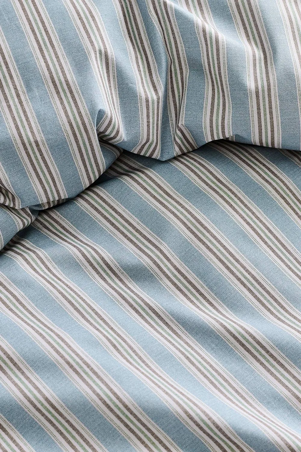 CHRISTY 'Calder Stripe' Heritage Inspired Cotton Percale Duvet Cover Set in Blue 3