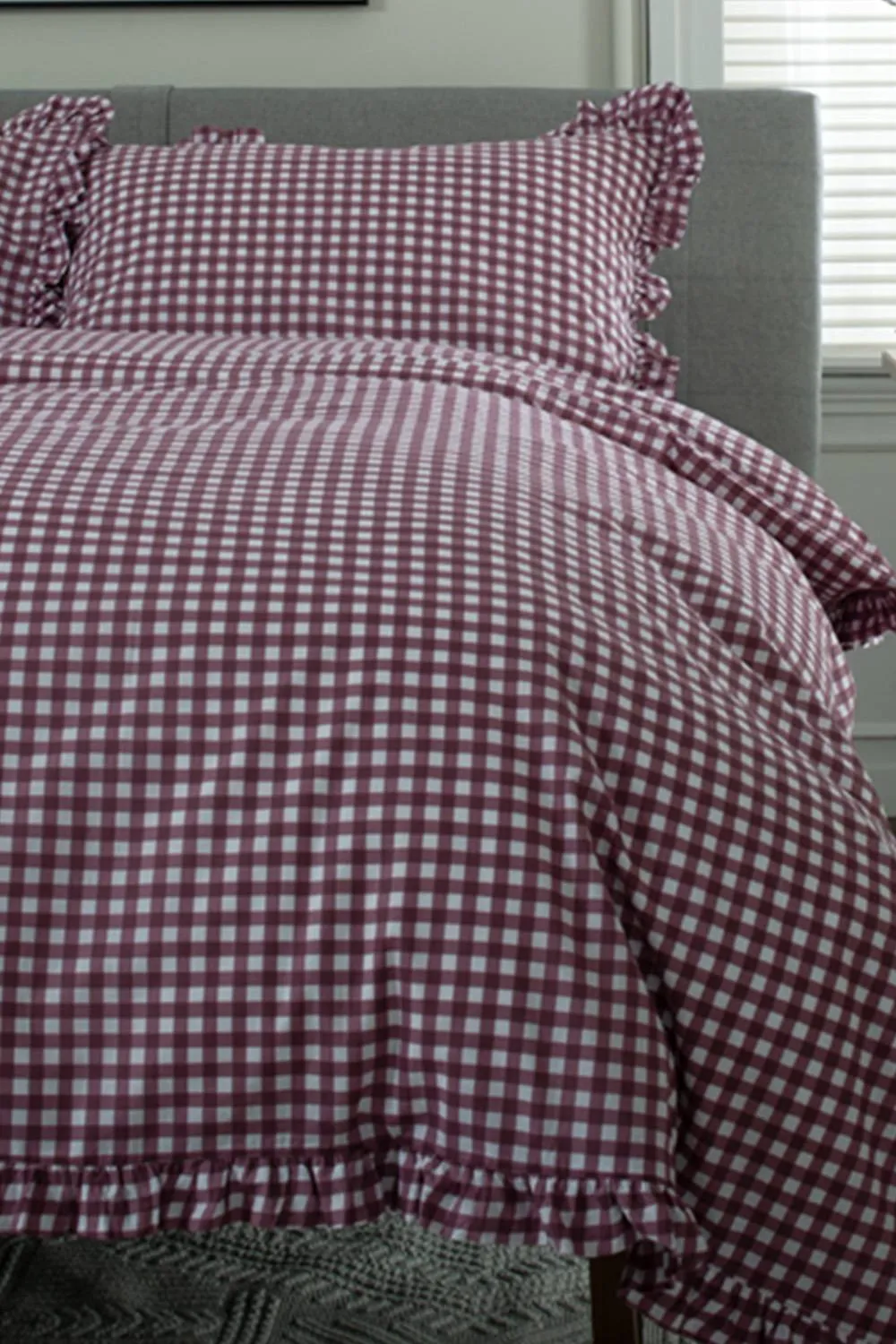 The Lyndon Company Gingham Frilled Cotton Duvet Set Printed with Frill Detailing in Burgundy 5
