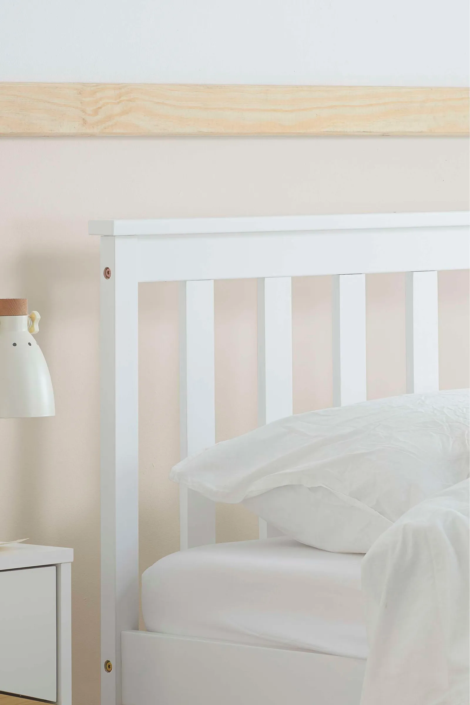 Birlea Oxford Bed in White 2