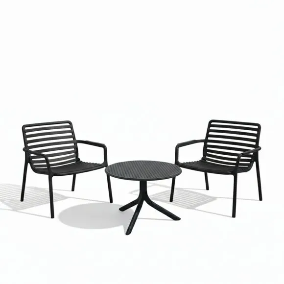 Nardi Step Low Round Table with 2 Doga Relax Chairs 2