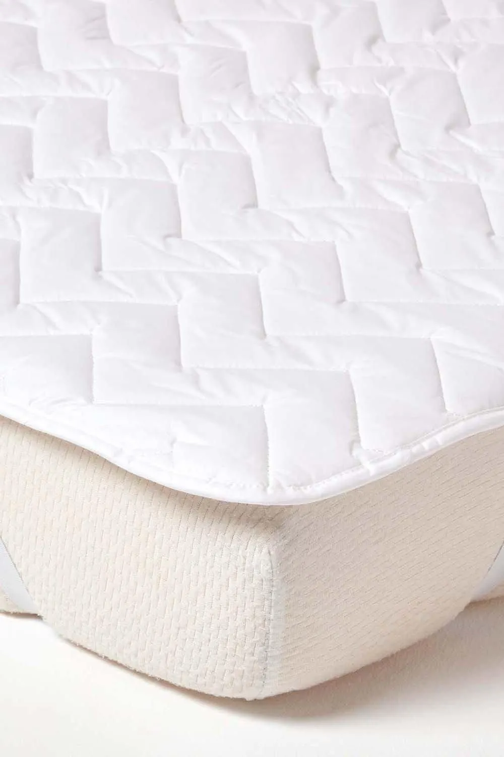 Homescapes Cotton Deep Quilted Mattress Topper in White