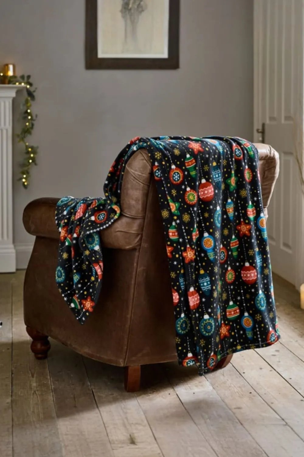 Deyongs Christmas Baubles Fleece Throw - 140 x 180cm Soft Festive Blanket with Colourful Bauble Print in Navy