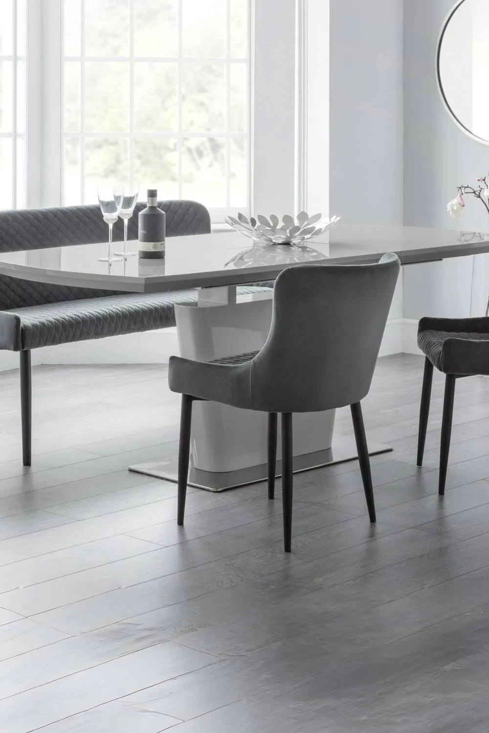 Julian Bowen Como Rectangular Extending High Gloss 4-6 Seater Dining Table in Grey