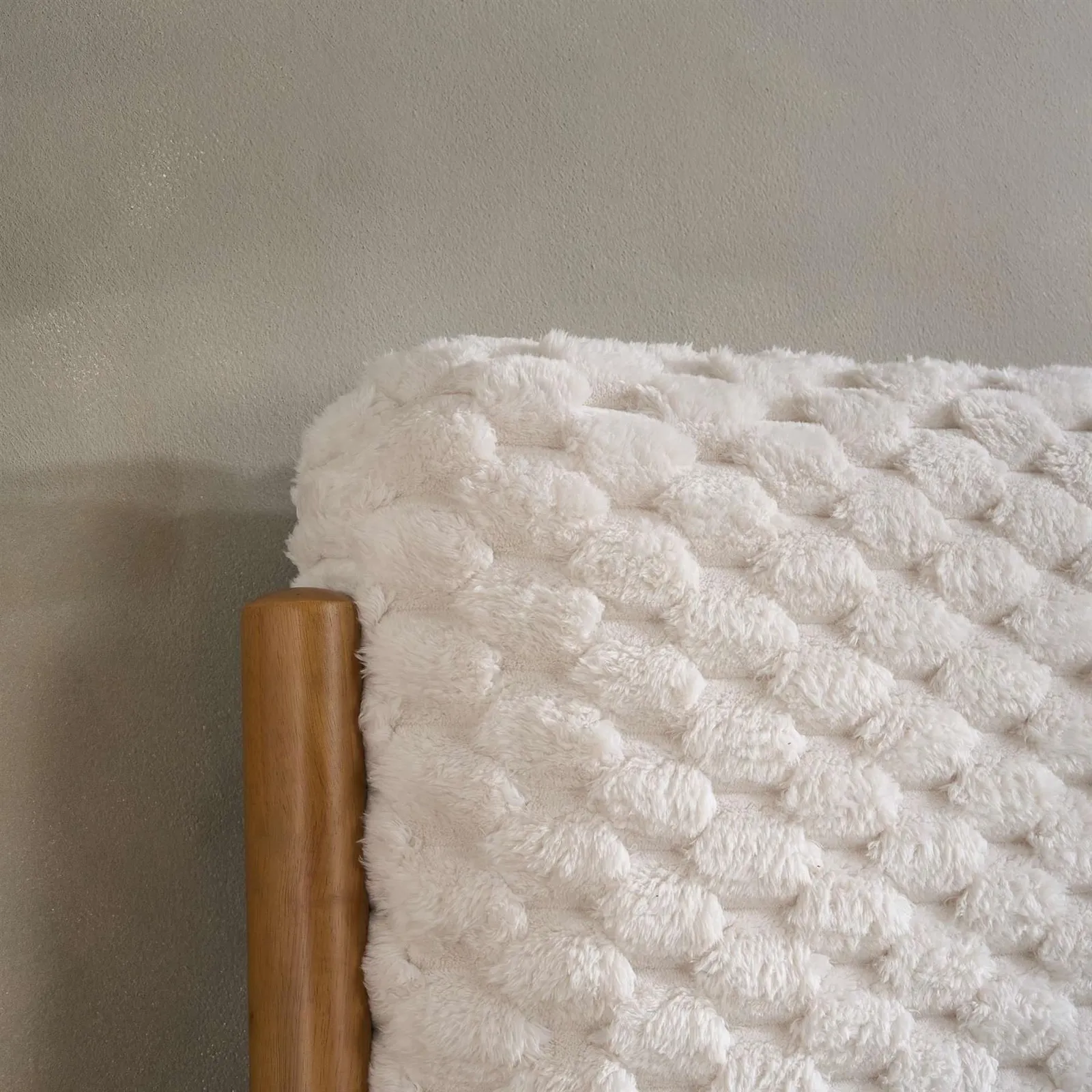 Birlea Hatti White Faux Fur & Natural Wooden Bed Frame King size in Off-White 4