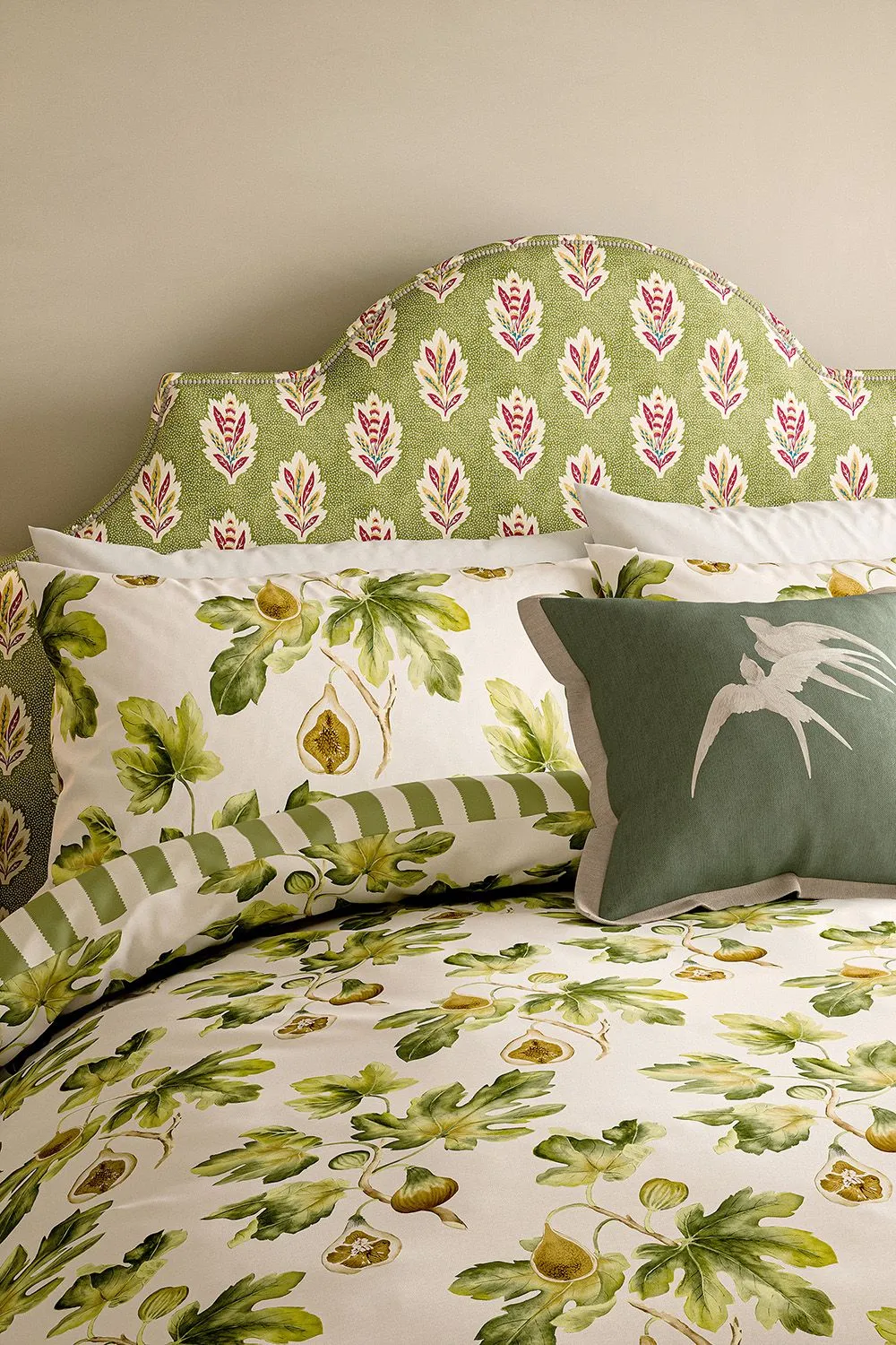 Sanderson 'Fig Harvest' Cotton Duvet Cover Set in Green 2