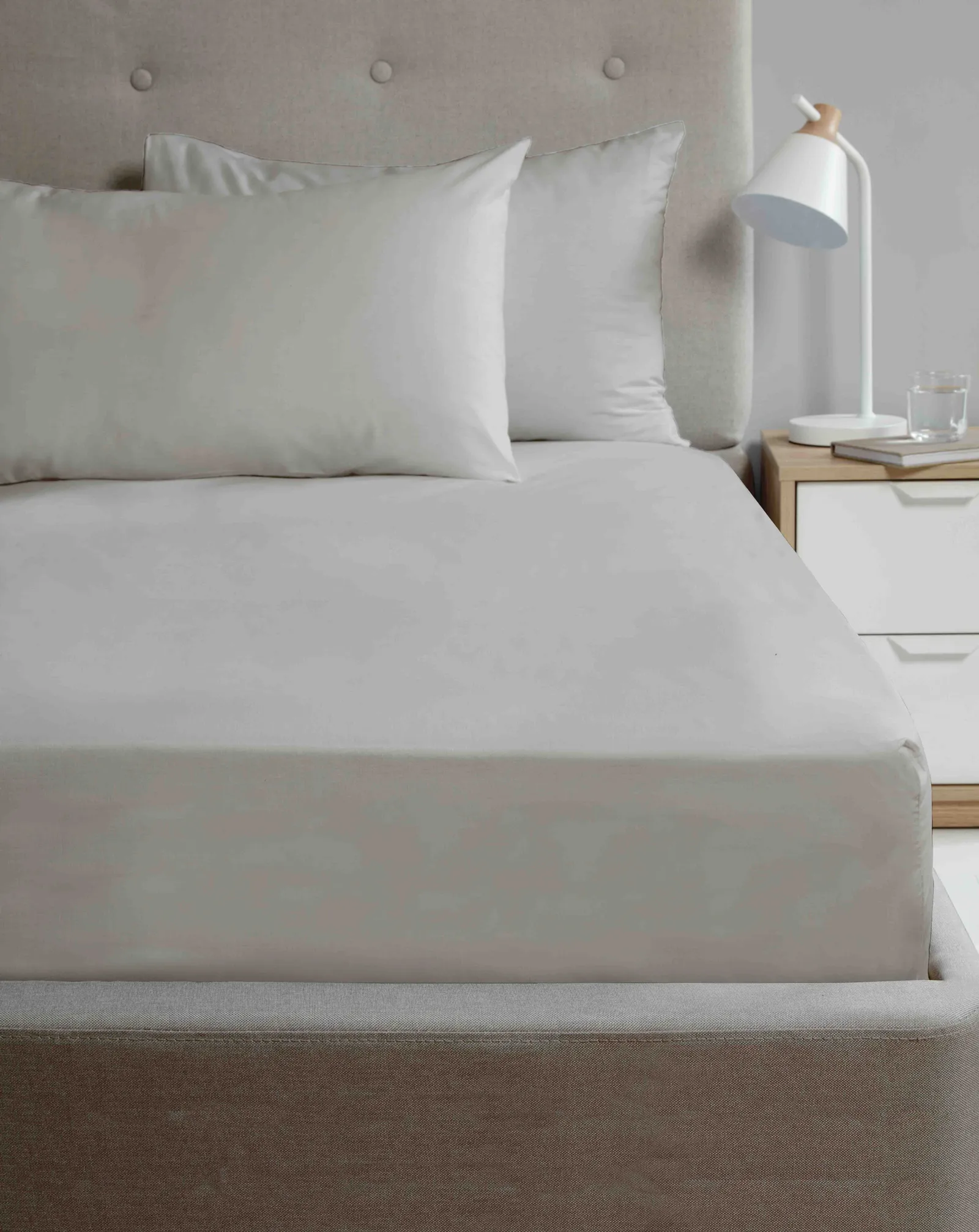 Rapport Home So Soft Microfibre Fitted Sheet in Grey 1