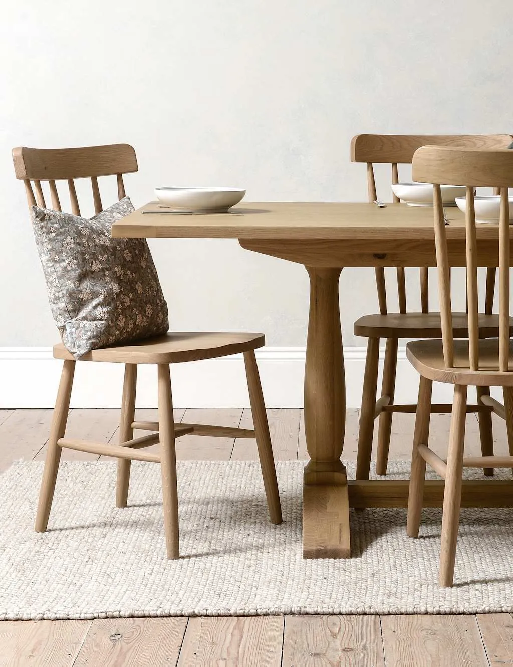 Cotswold Company Elkstone Extending Dining Table Natural