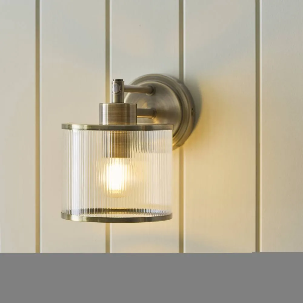 Netlighting Ridgeton Wall Lamp Antique Brass Clear Ribbed Glass in Gold 3