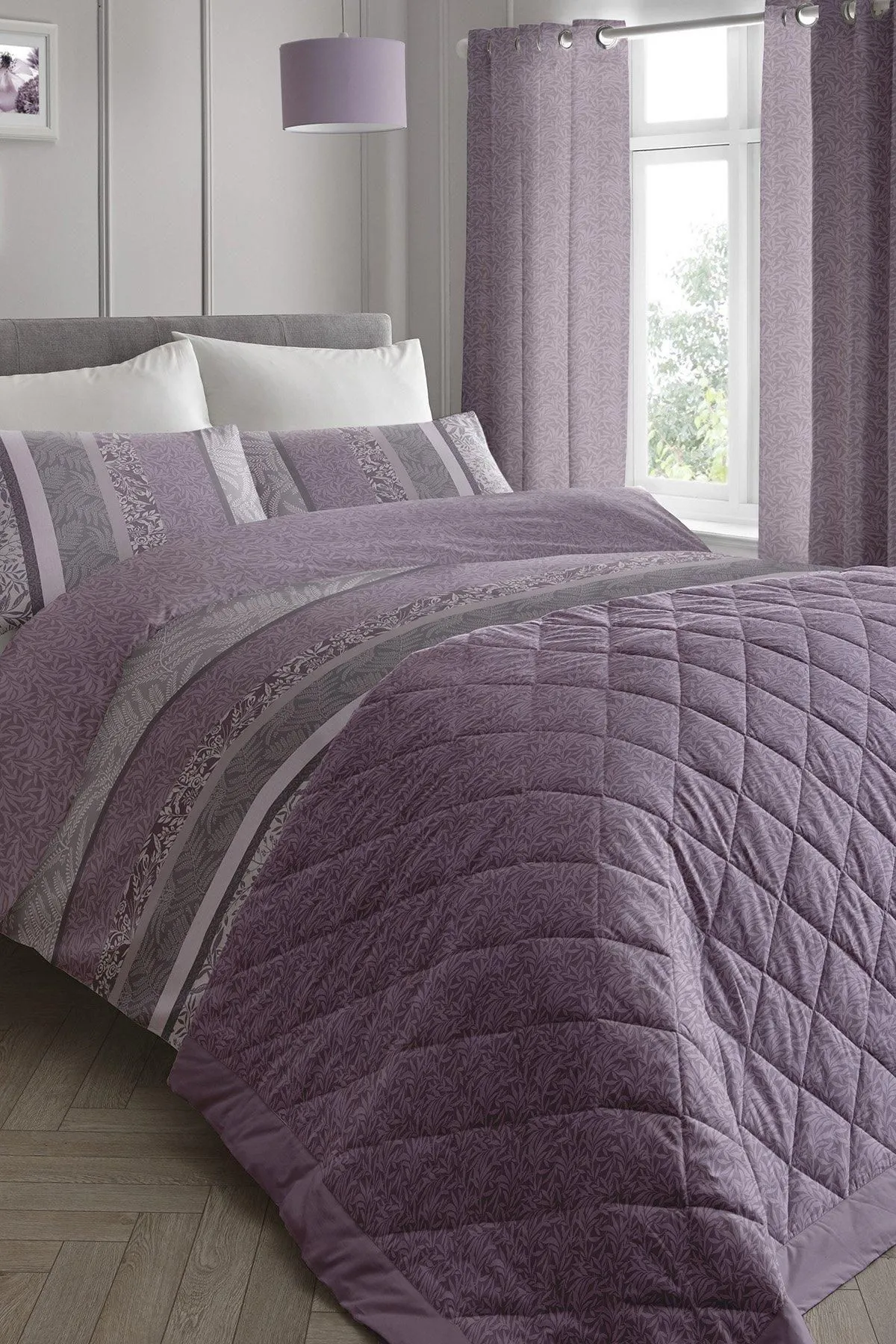 Dreams & Drapes 'Hanworth' Modern Leaves & Fauna Striped Duvet Cover Set in Lavender 2