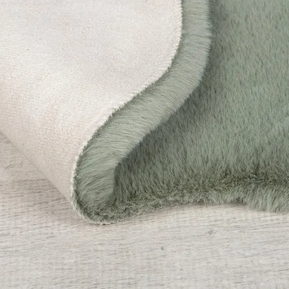 Supersoft Single Pelt Faux Fur Rug 5