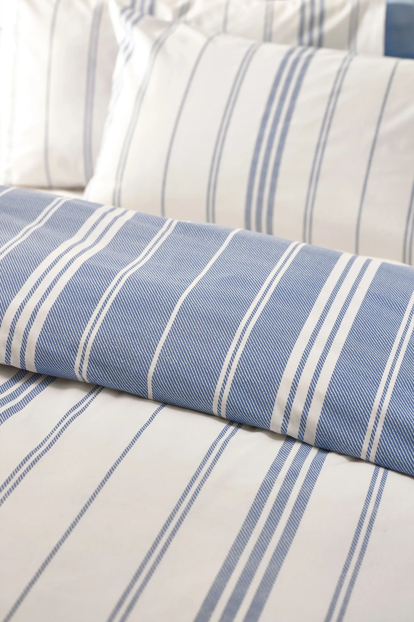 Catherine Lansfield 'Harbour Stripe' Reversible Duvet Cover Set in White 4