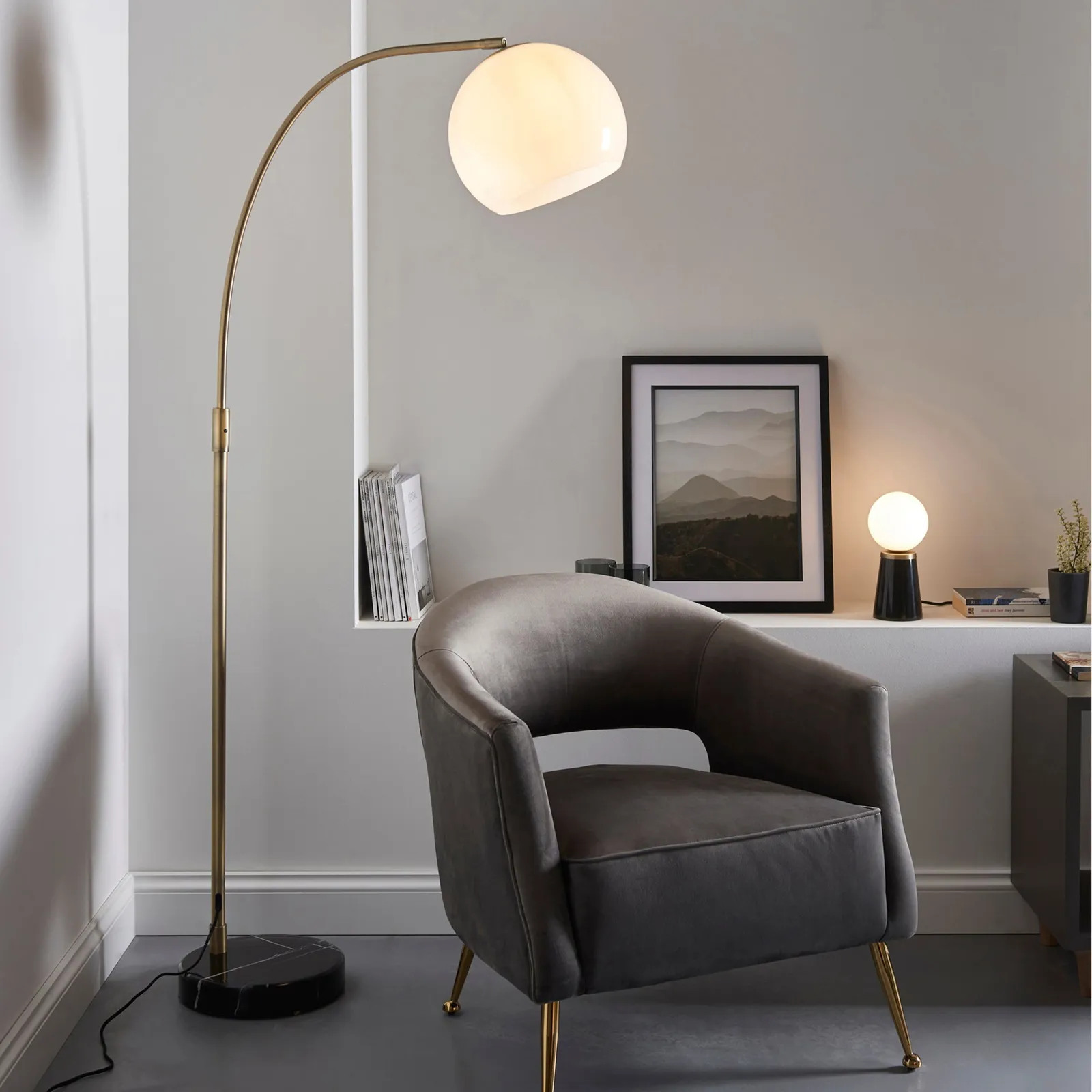 Vogue Hartwell Floor Lamp Antique Brass