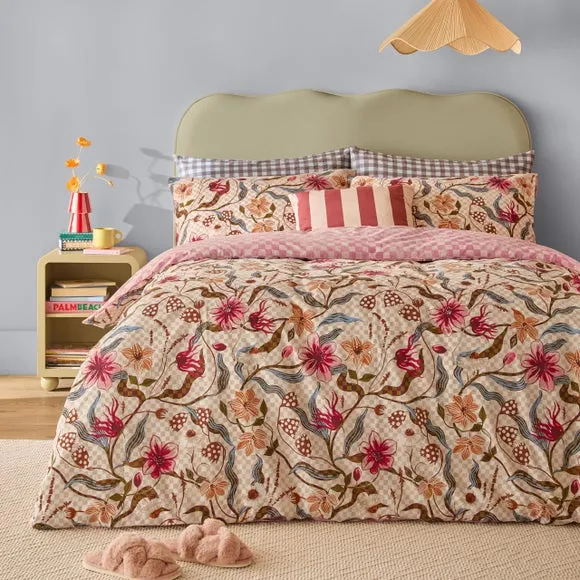Furn. Juno Polycotton Duvet Cover & Pillowcase Set 1