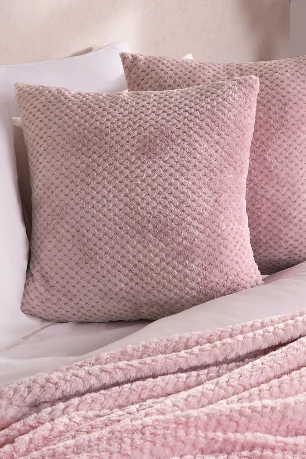 OHS 2 Pack of Waffle Fleece Square Cushion Covers in Light Pink