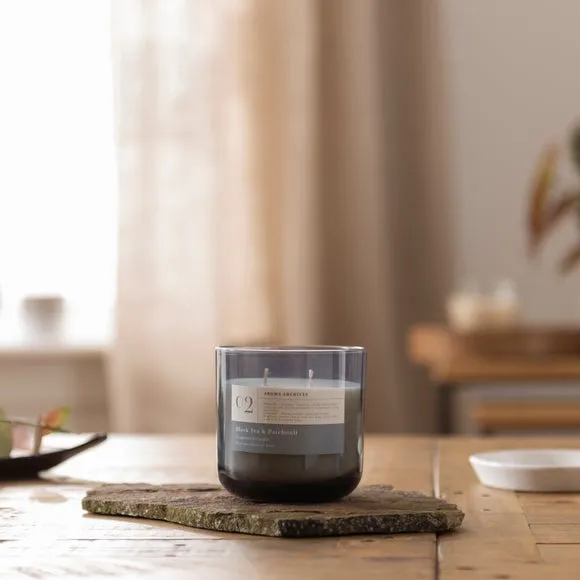Black Tea and Patchouli Multi Wick Candle 2