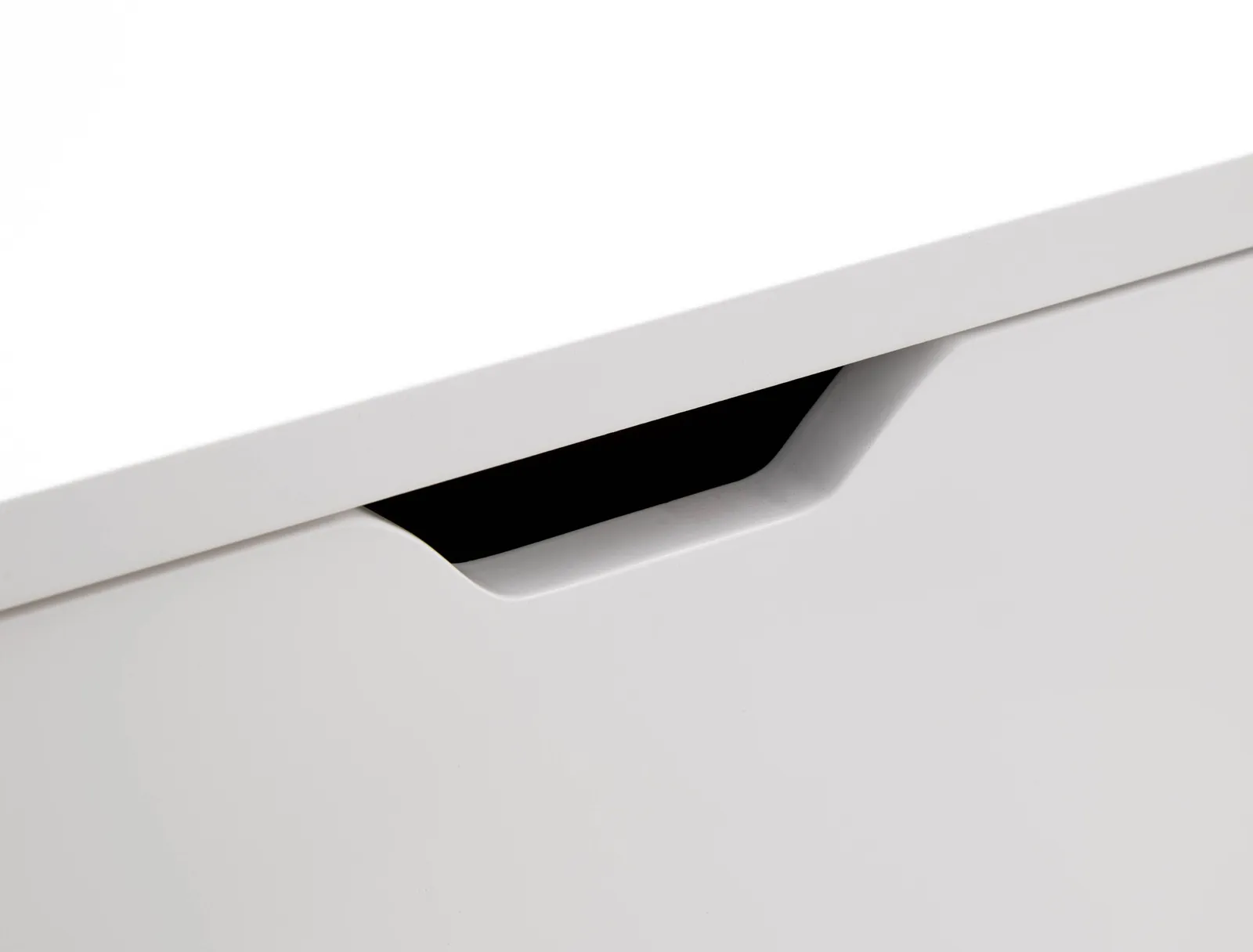 GFW Nyborg 2+2 Drawer Chest in White 6