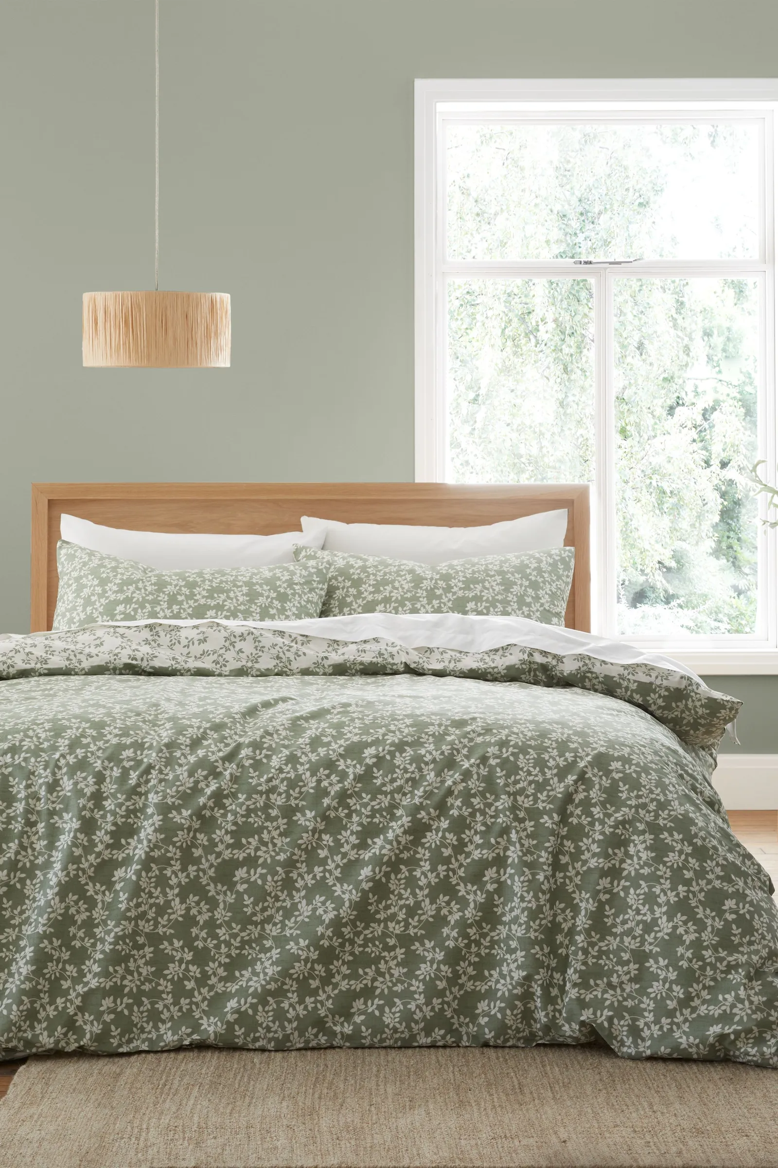 Bianca 'Shadow Leaves' 200TC Cotton Duvet Cover Set in Green