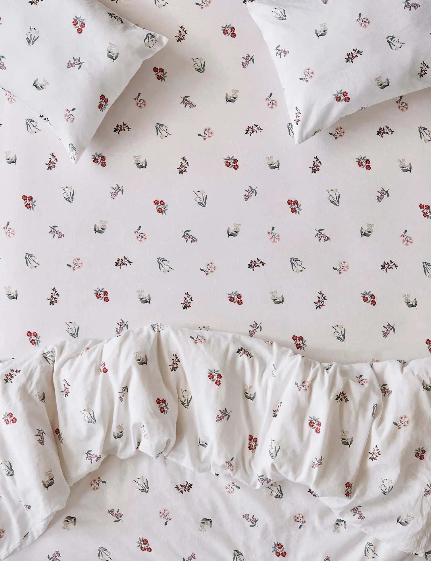 Piglet In Bed Woodland Floral Linen Rich Fitted Sheet White Mix