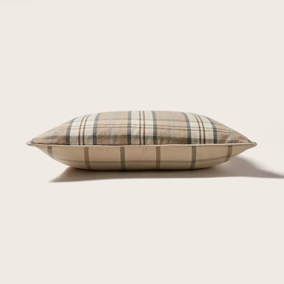 Isabella Cushion Cover 4