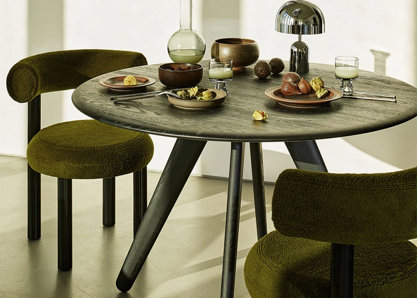 Tom Dixon Slab Round Table 120cm Solid Oak Natural 3