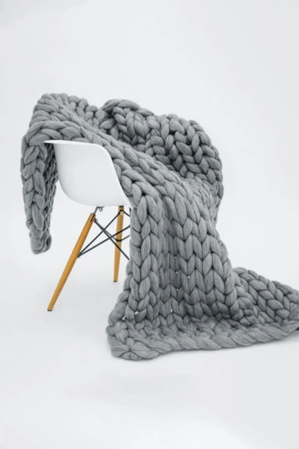 Living and Home 100cm L x 80cm W Office Chunky Knitted Nap Blanket Home Decor Sofa Throw Blanket in Grey