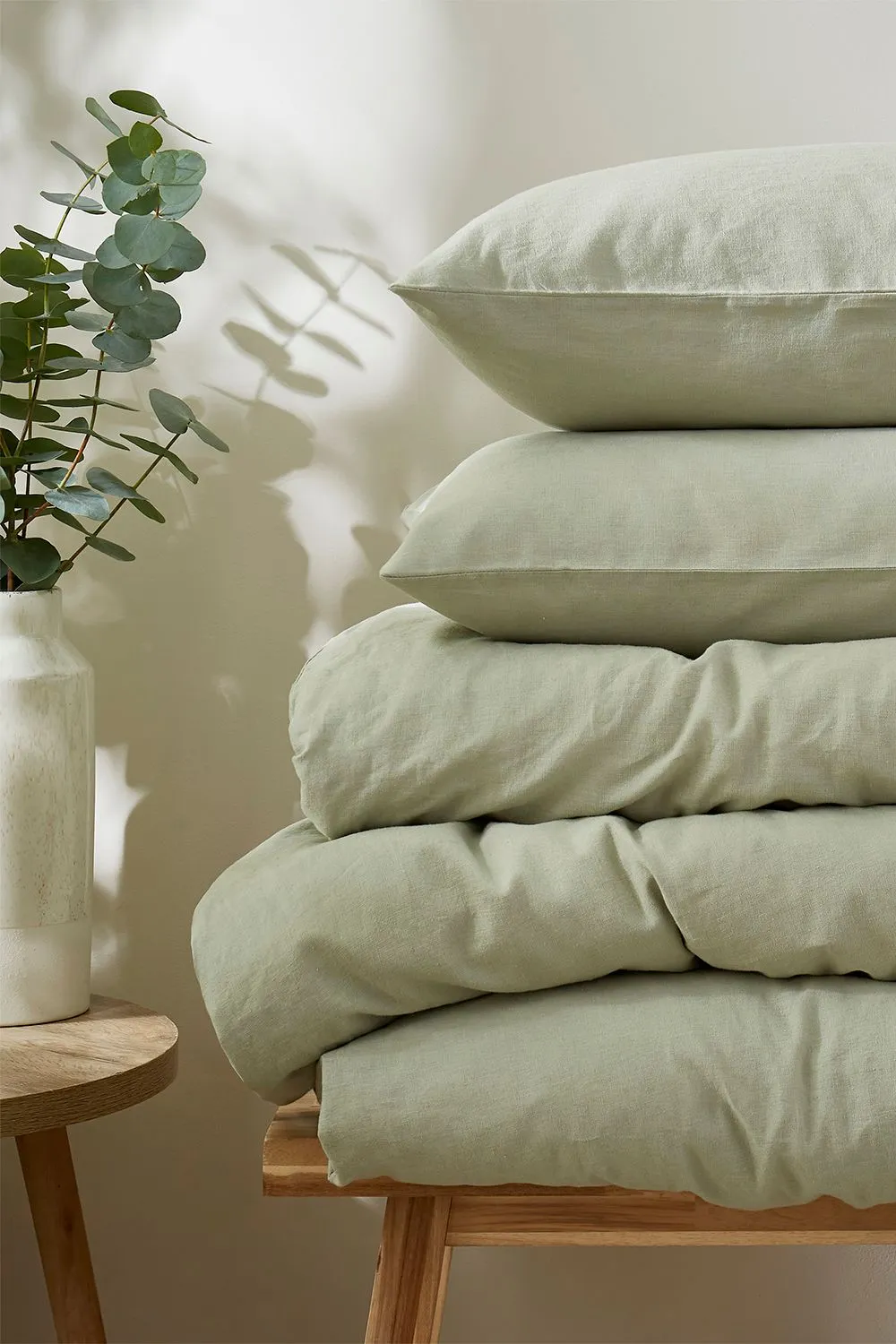 Martex Touch of Linen Duvet Cover Set (Includes 2 Pillowcases 1 For Single) in Pale Green 3