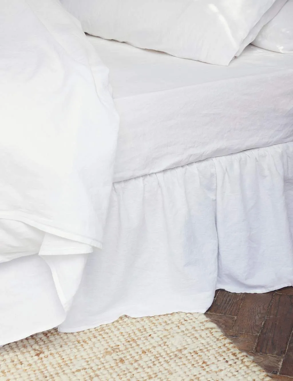 Piglet In Bed Pure Linen Valance Sheet White