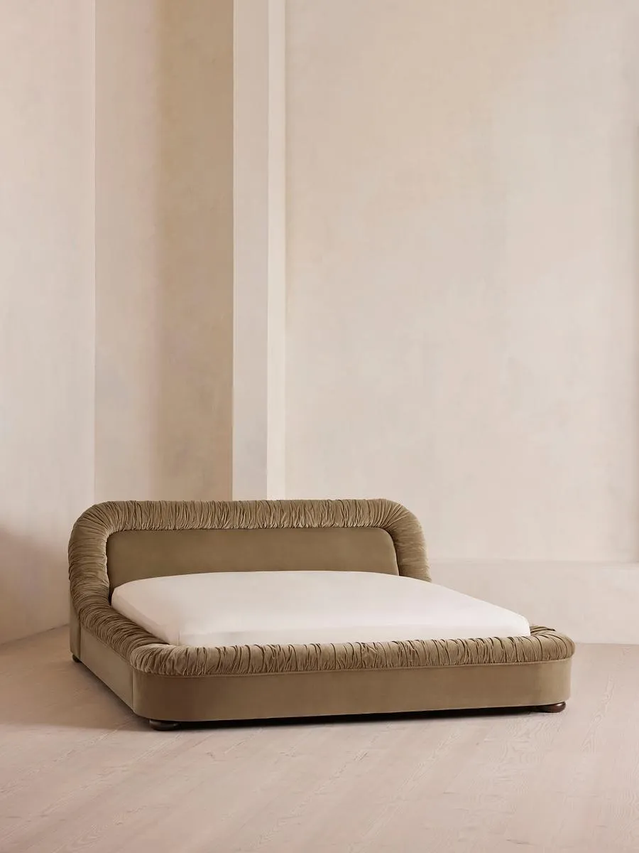 Vara Bed, Super King, Velvet, Truffle