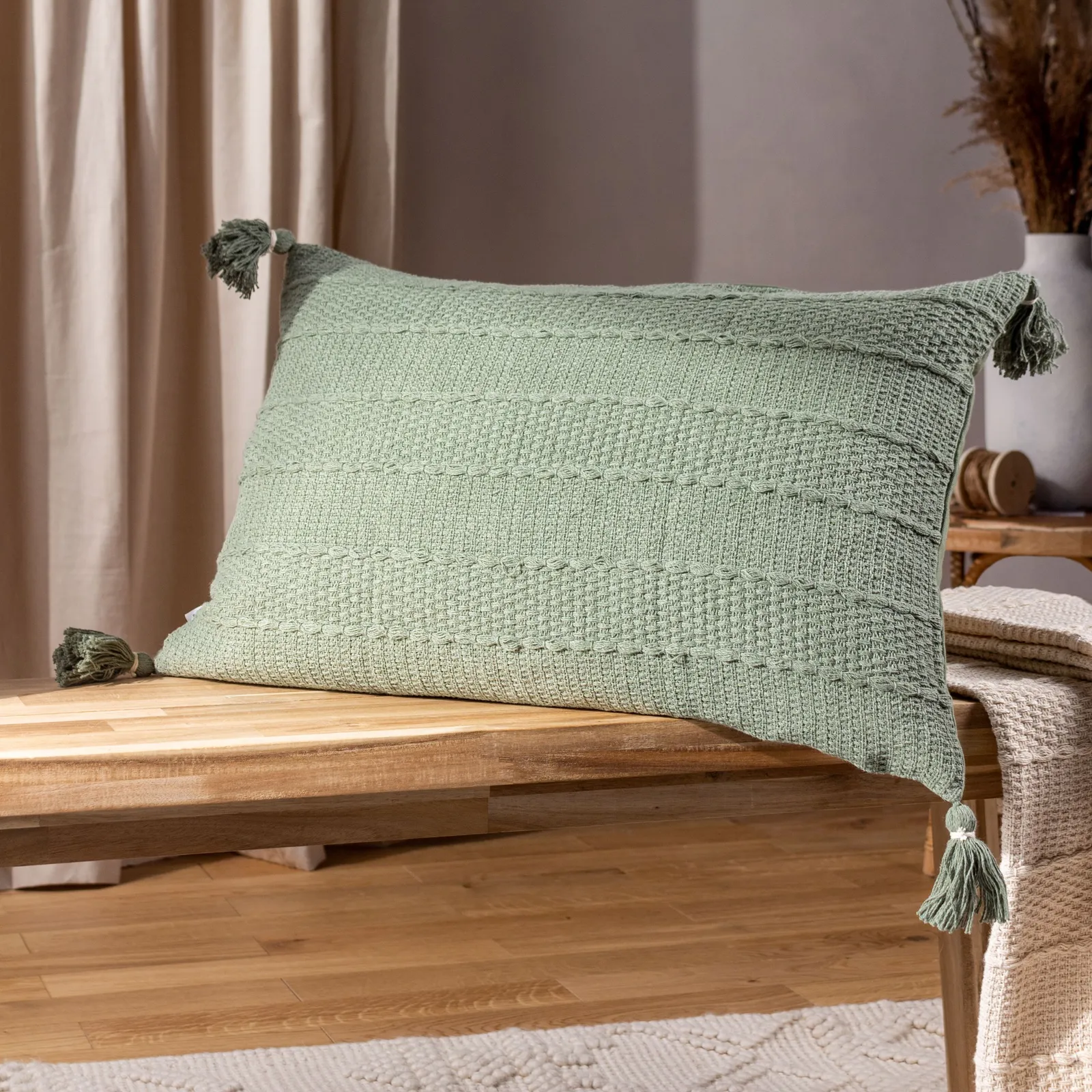 Yard Caliche 100% Cotton Woven Cushion in Green
