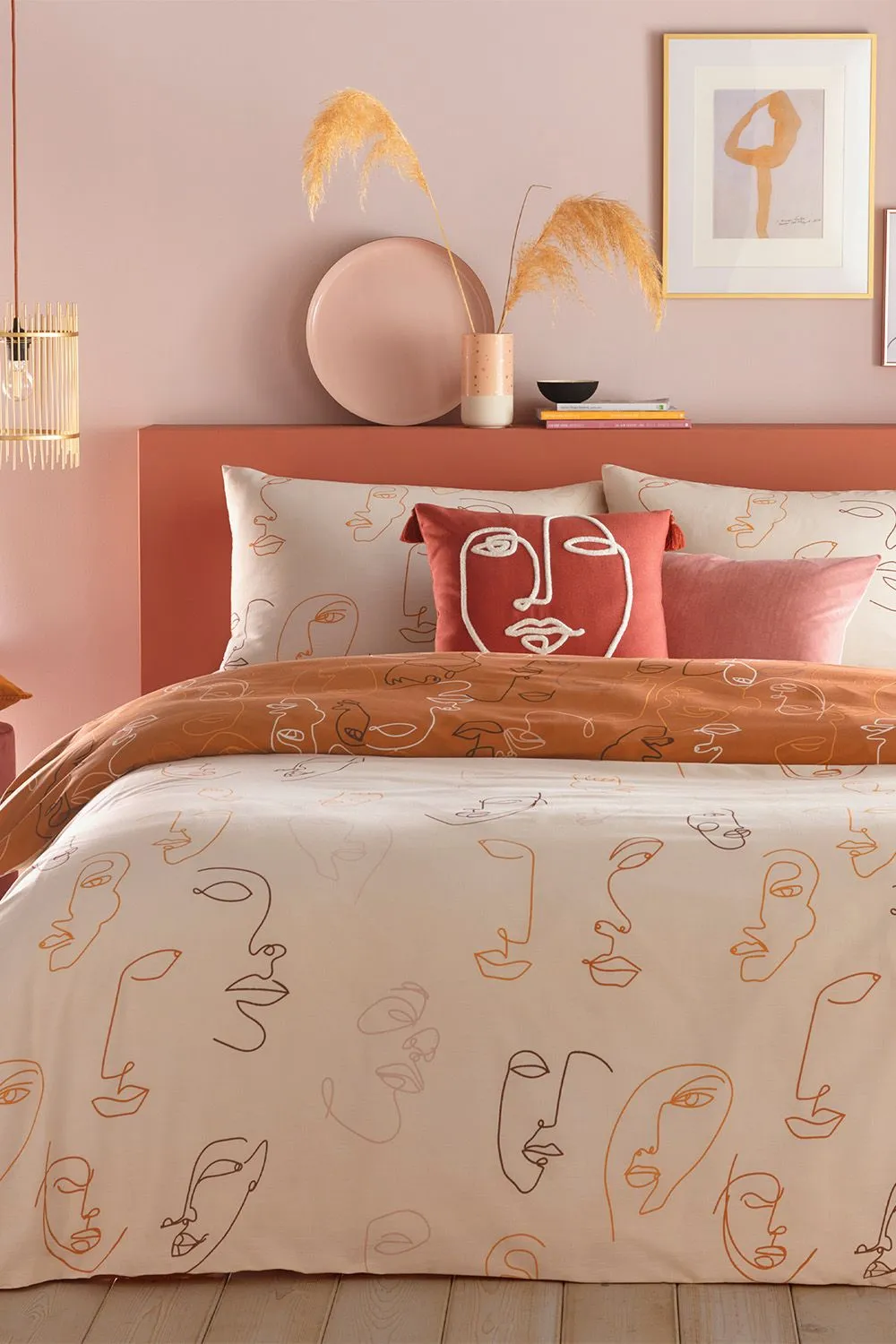 Furn Kind Abstract Faces Reversible Duvet Cover Set in Pale Orange