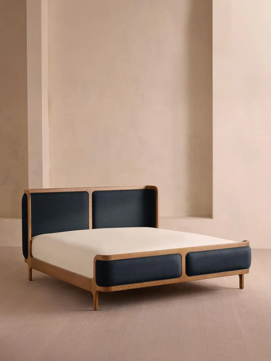 Belsa Bed, Light Oak, King, Linen, Indigo