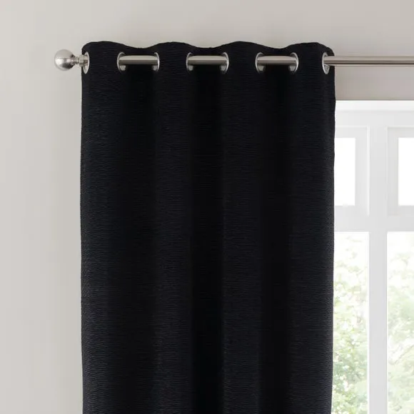 Liza Eyelet Curtains 1