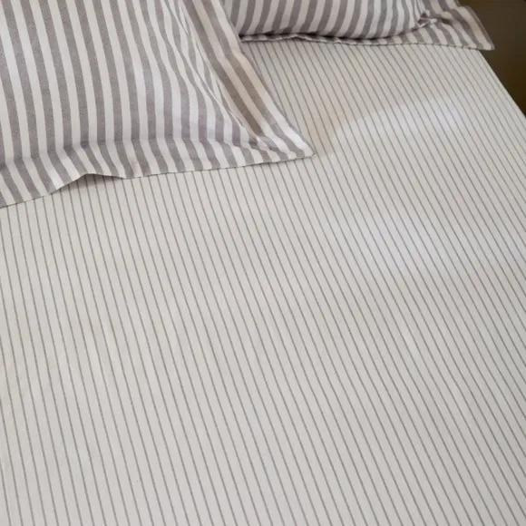 Hebden Narrow Stripe 100% Cotton Fitted Sheet 2