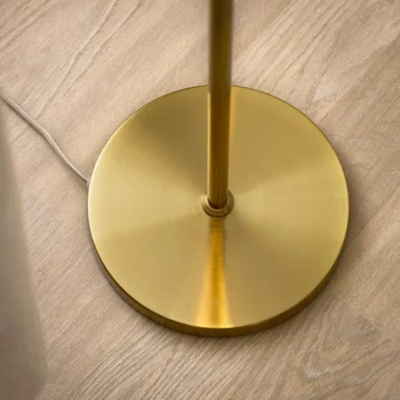 Harnell Floor Lamp 3
