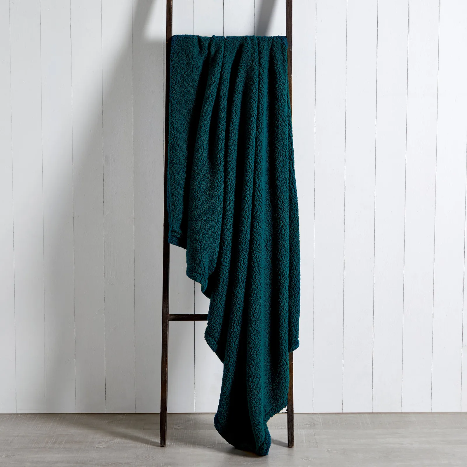 Reversible Teddy Throw Green