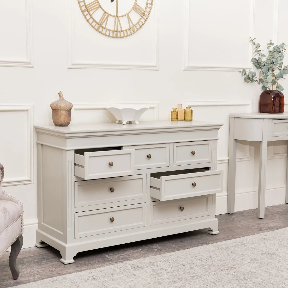 Melody Maison Large 7 Drawer Chest Of Drawers - Daventry Taupe-Grey Range in Taupe 2