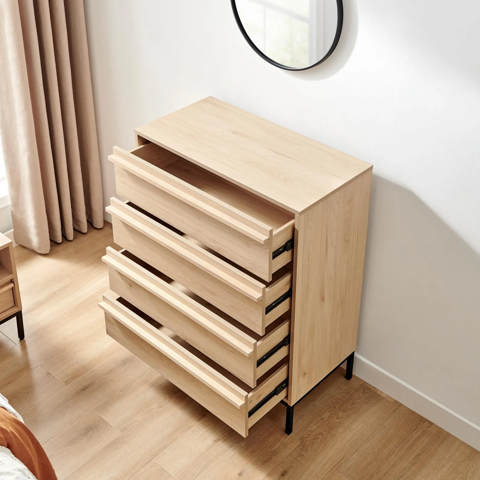 FurnitureboxUK Svit Wooden Chest of 4 Drawers in Light Oak 3